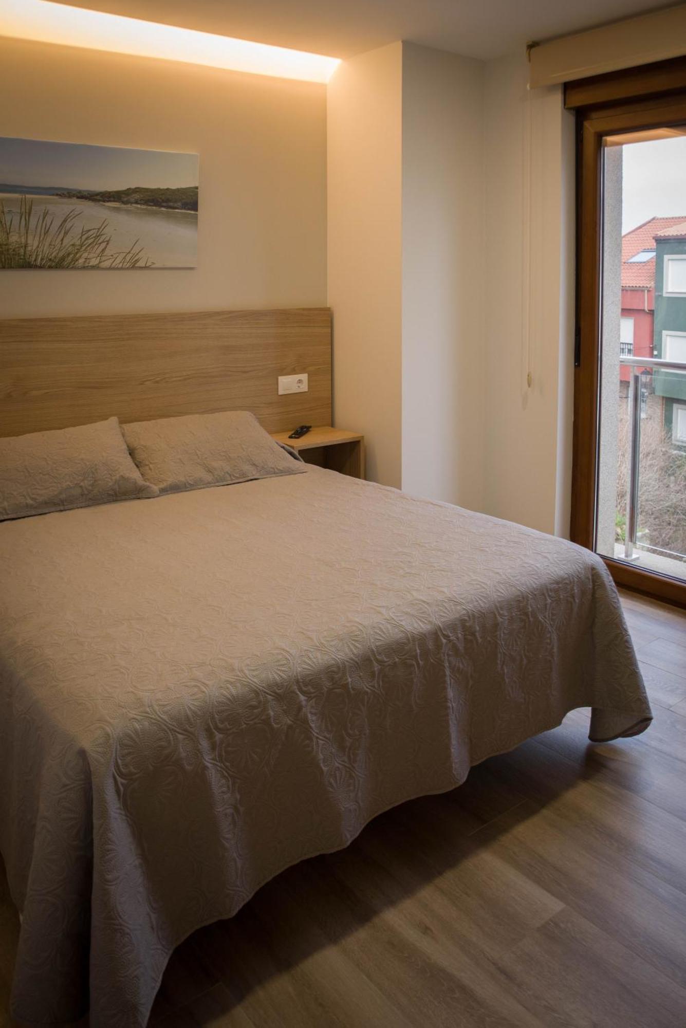Apartamentos Turisticos Haz Amigo Muxia Room photo