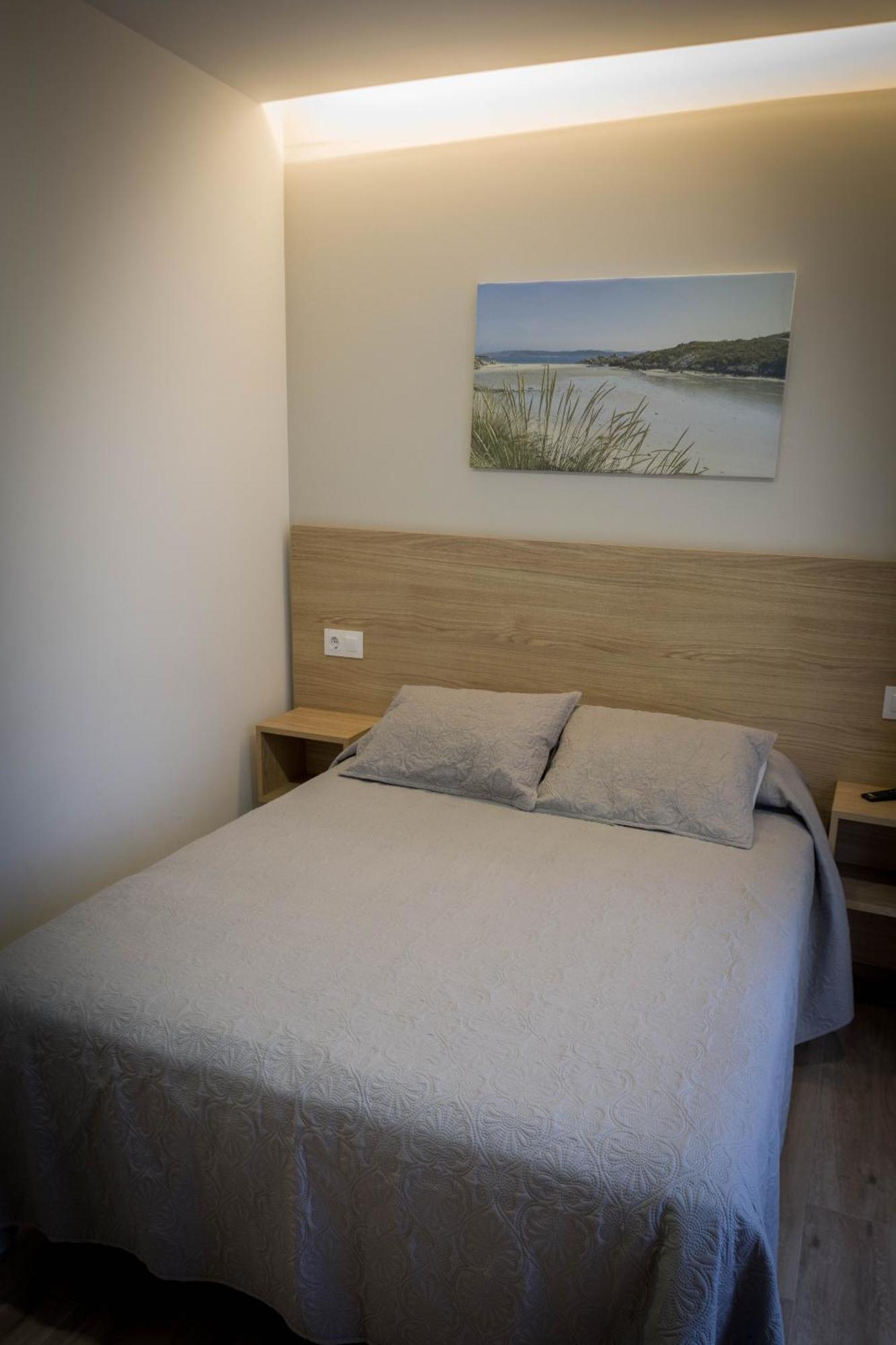 Apartamentos Turisticos Haz Amigo Muxia Room photo